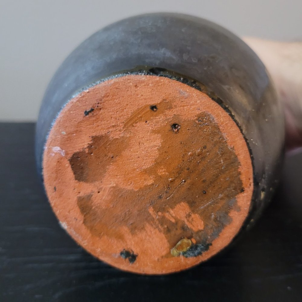 11" Bottle Vase, attributed to A. R. Cole - Picture 7 of 8